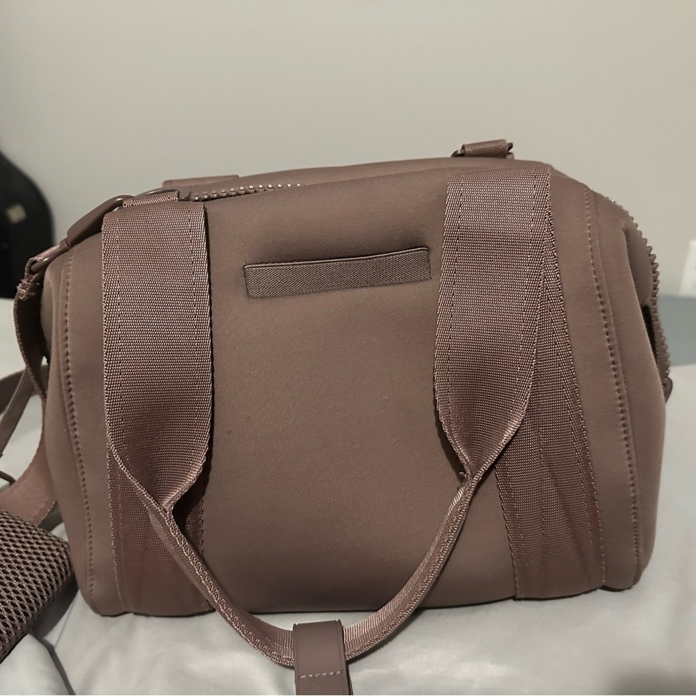 Dagne Dover Landon small dune